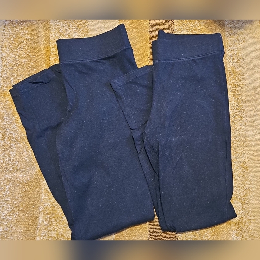 Utopia by Hue Black Leggings